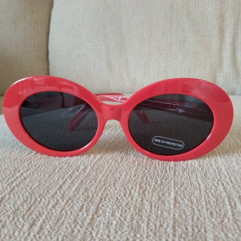 Fashion Fun Red Oval Sunglasses NWOT